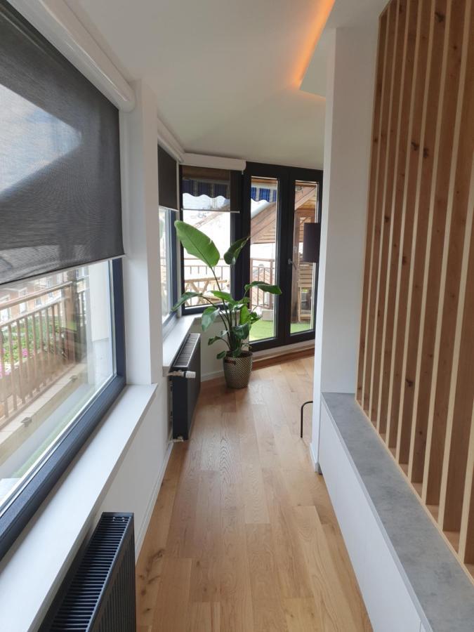 Modern Top Floor Loft With Balcony Budapest Exterior photo